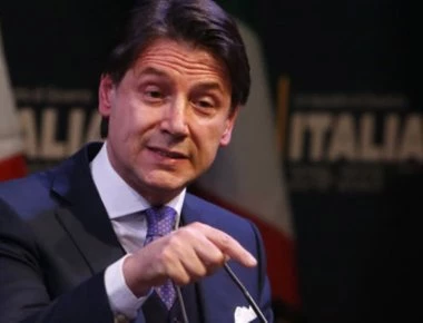 Τζουζέπε Κόντε: Ο νέος πρωθυπουργός της Ιταλίας που θα «κονταροκτυπηθεί» με τις Βρυξέλλες